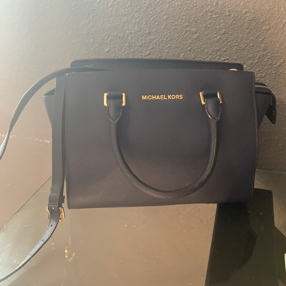 Michael Kors Navy Blue Handbag - Picture 1 of 2